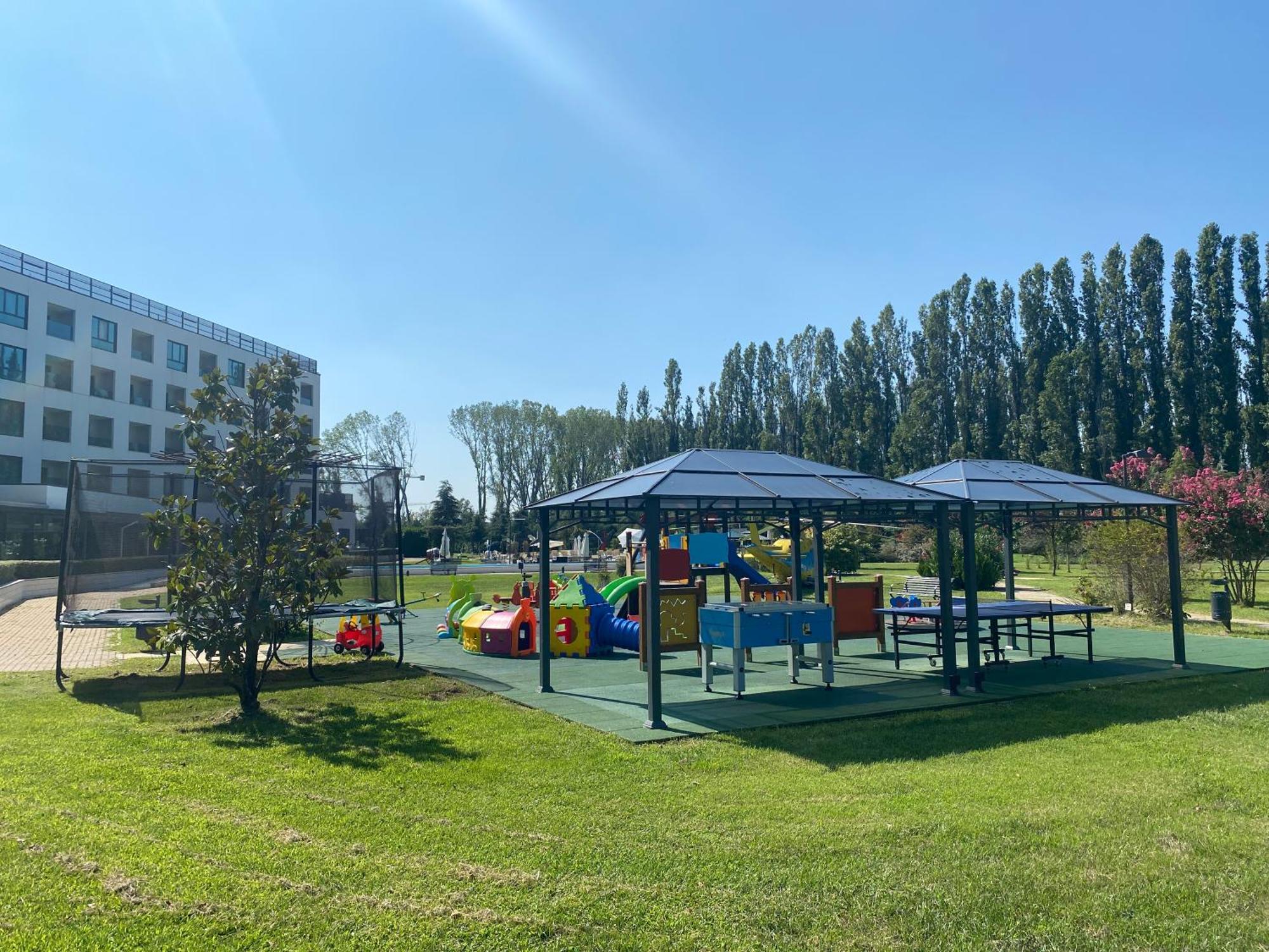 Ibis Styles Milano Est Settala Hotel Bagian luar foto