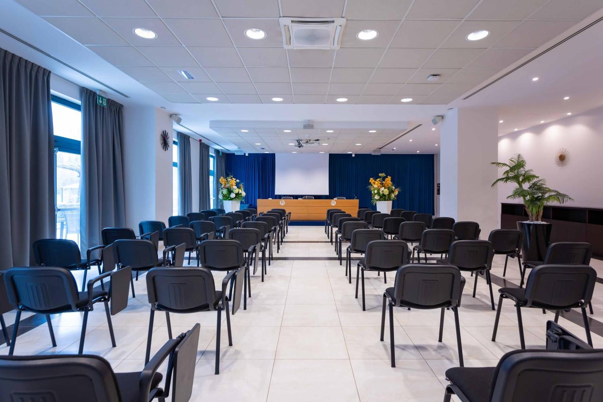 Ibis Styles Milano Est Settala Hotel Bagian luar foto