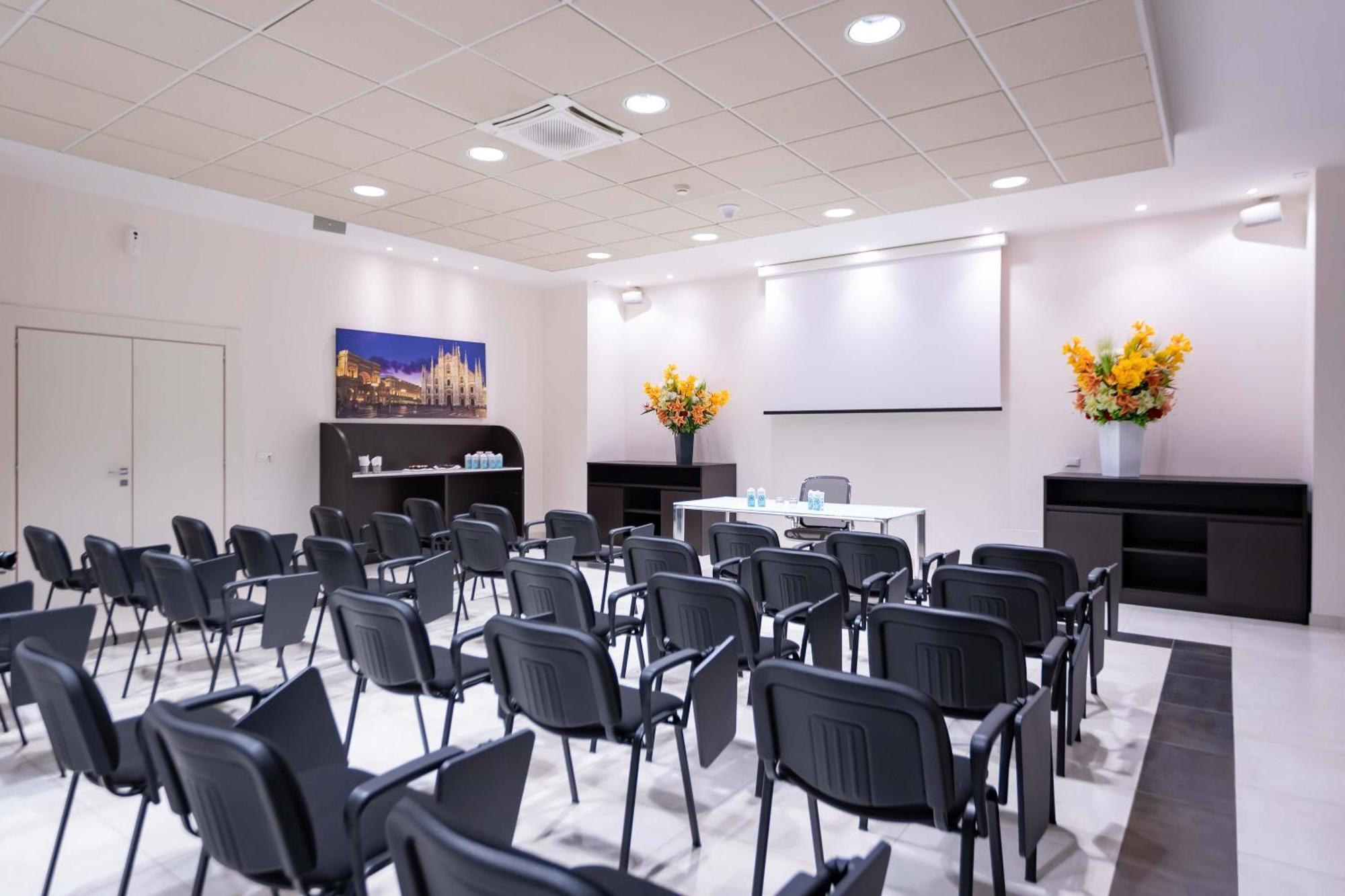Ibis Styles Milano Est Settala Hotel Bagian luar foto
