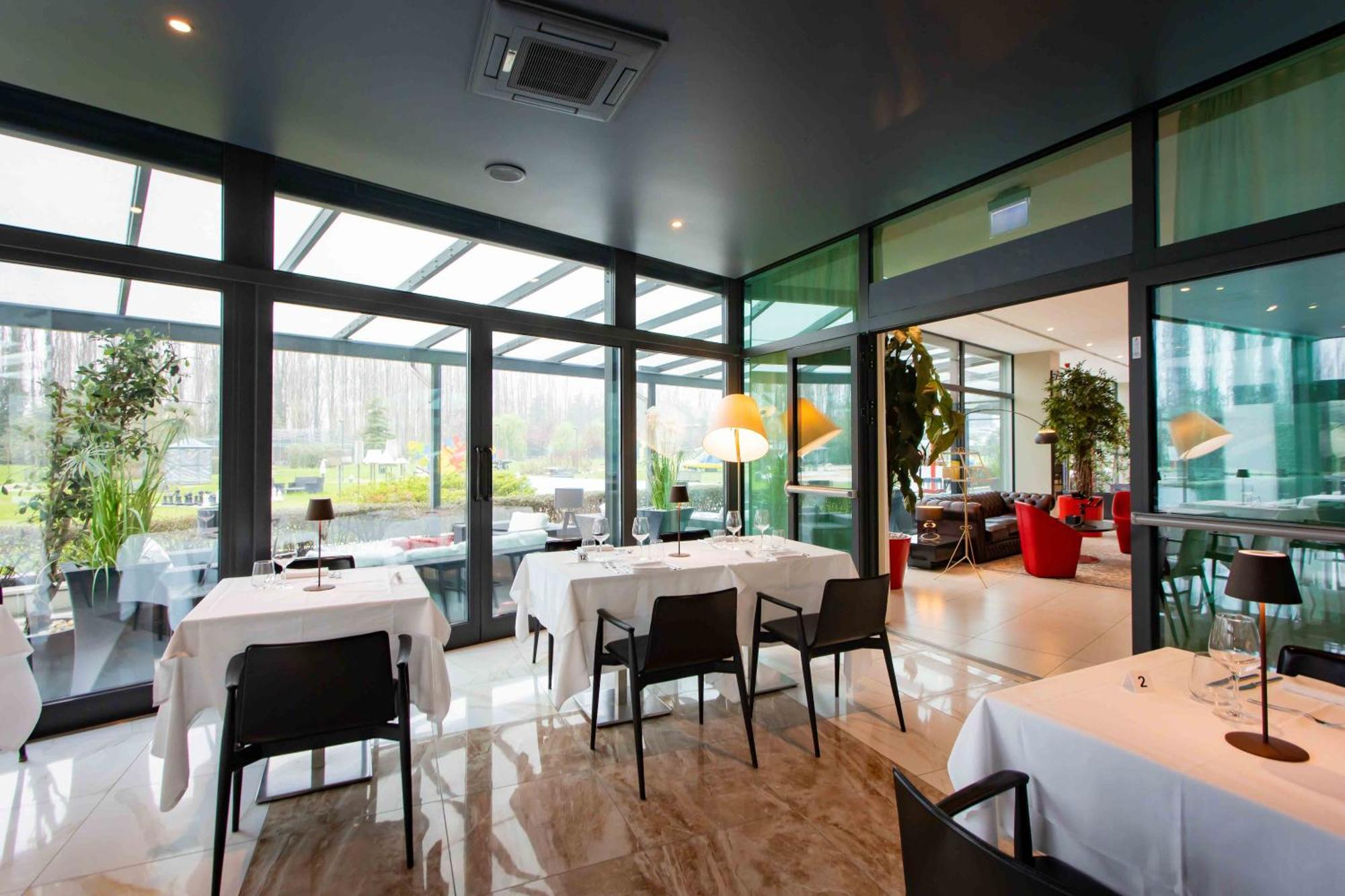 Ibis Styles Milano Est Settala Hotel Bagian luar foto