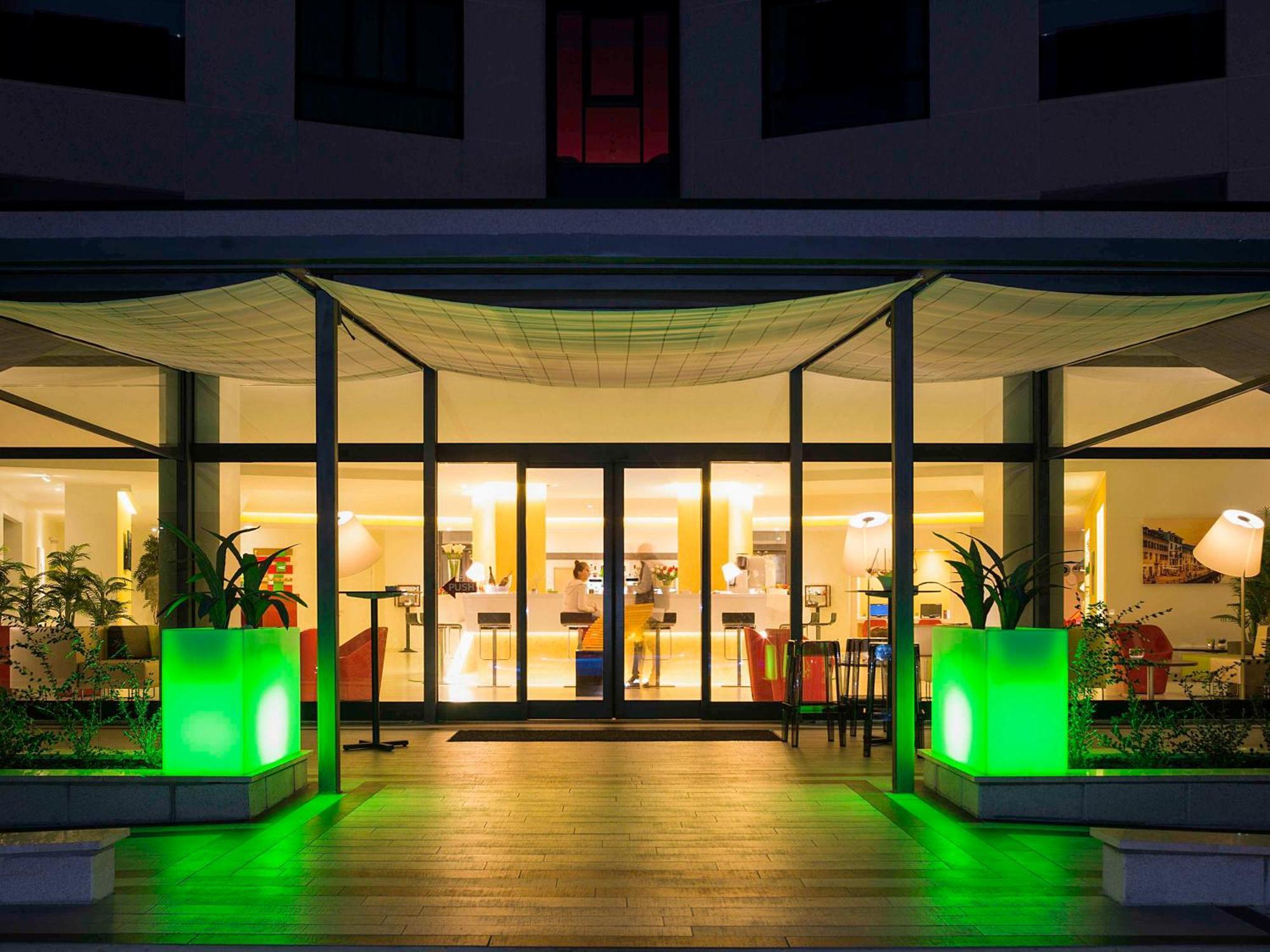 Ibis Styles Milano Est Settala Hotel Bagian luar foto
